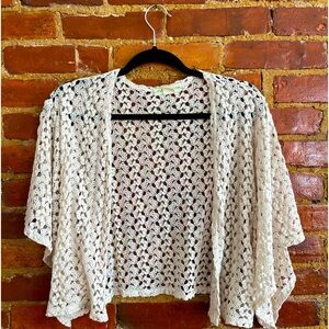 Vintage Urban Outfitters cream-colored shaw, Size small